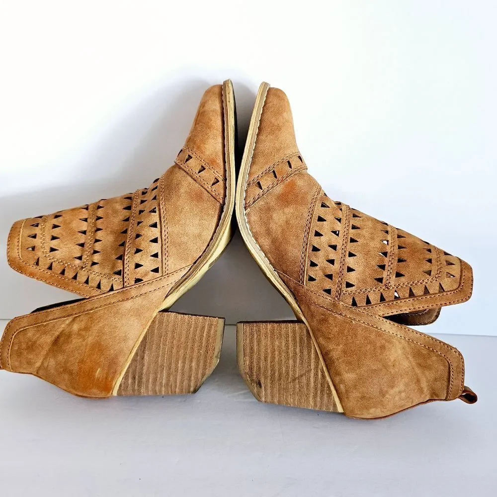 Mi.iM Womens Sz 9 Suede Leather Cut-Out Camel Pull On Ankle Boots - Sh347.2‎